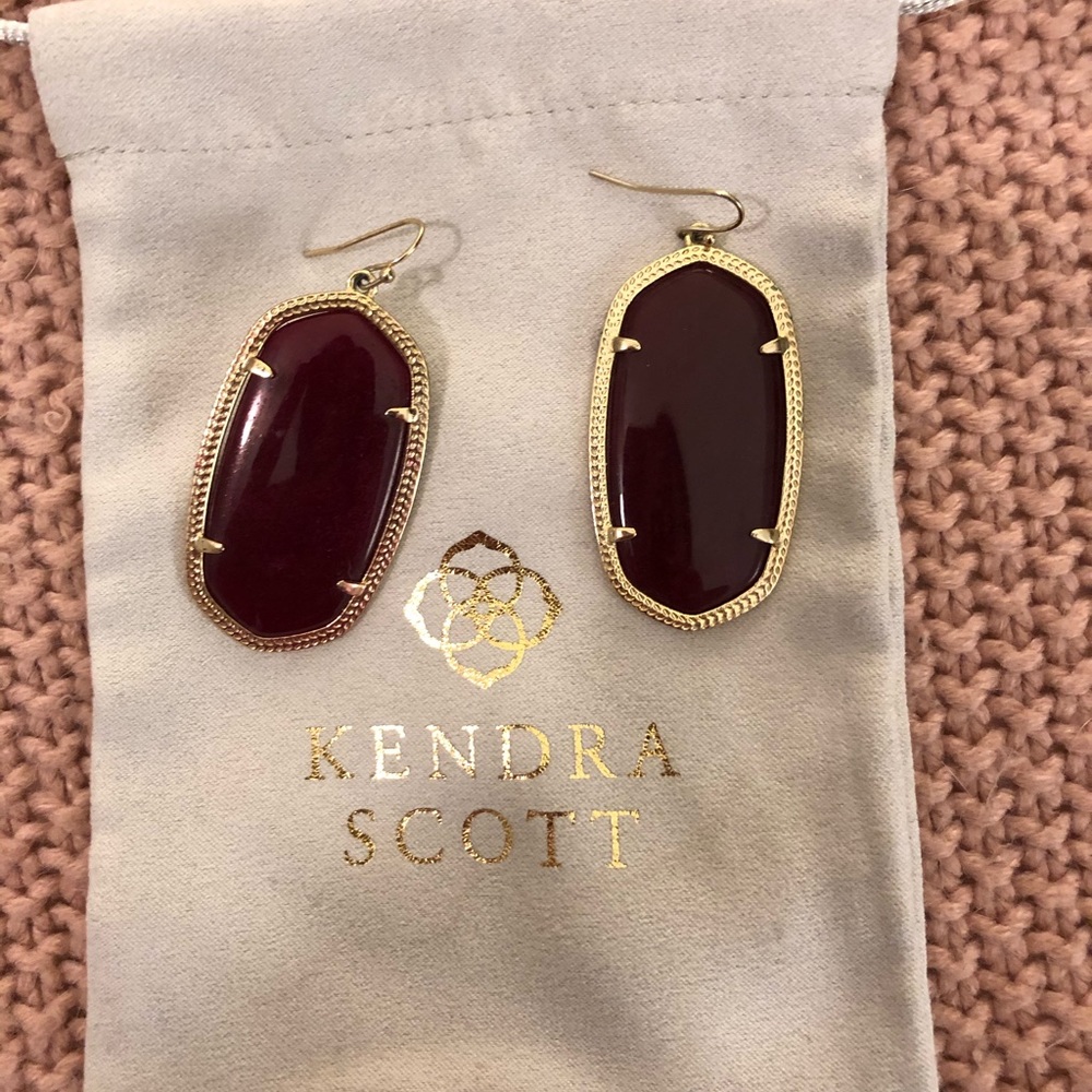 Kendra Scott Danielle earrings in maroon